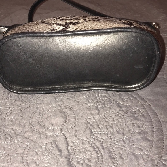 Gray synthetic  snake skin Brighton Crossbody bag - Picture 4 of 7